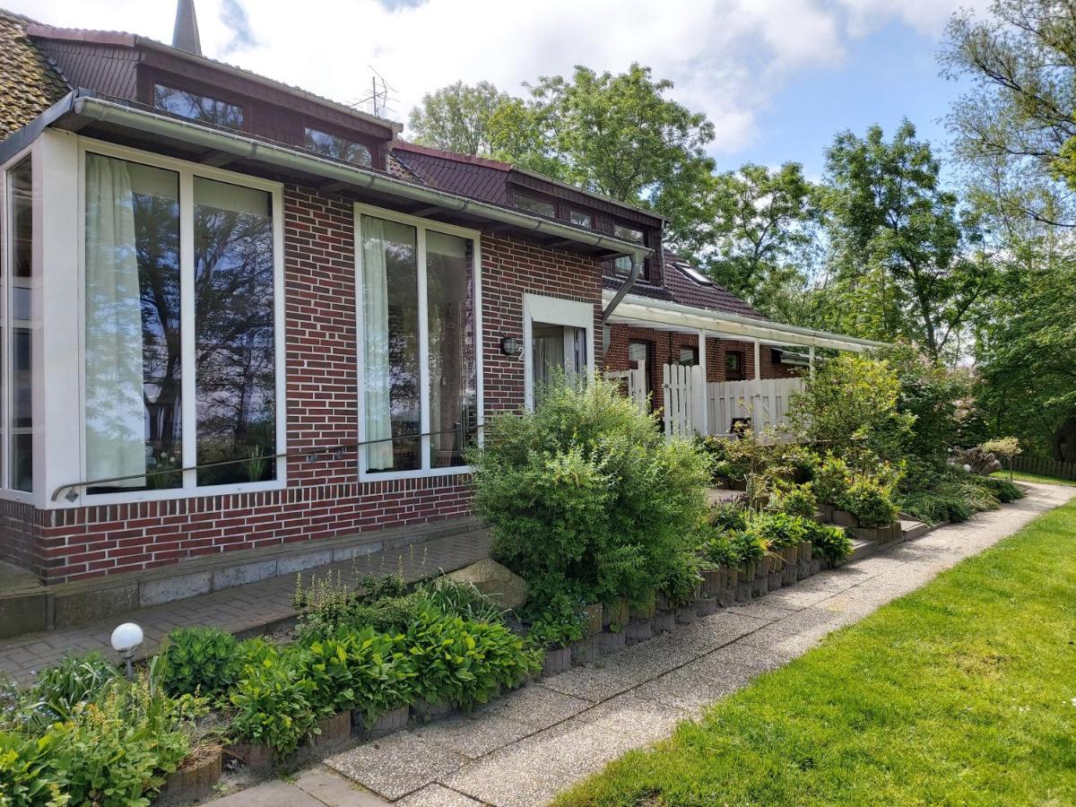 ブットヤーディンゲンAlte Schule Waddensアパートメント エクステリア 写真